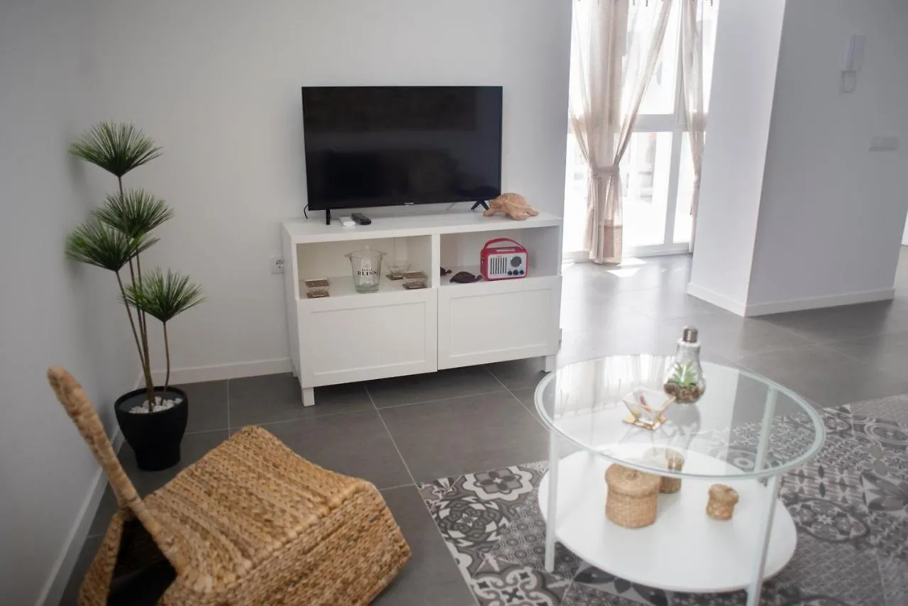 Apartamento El Tanguillo Little Apartments Spain