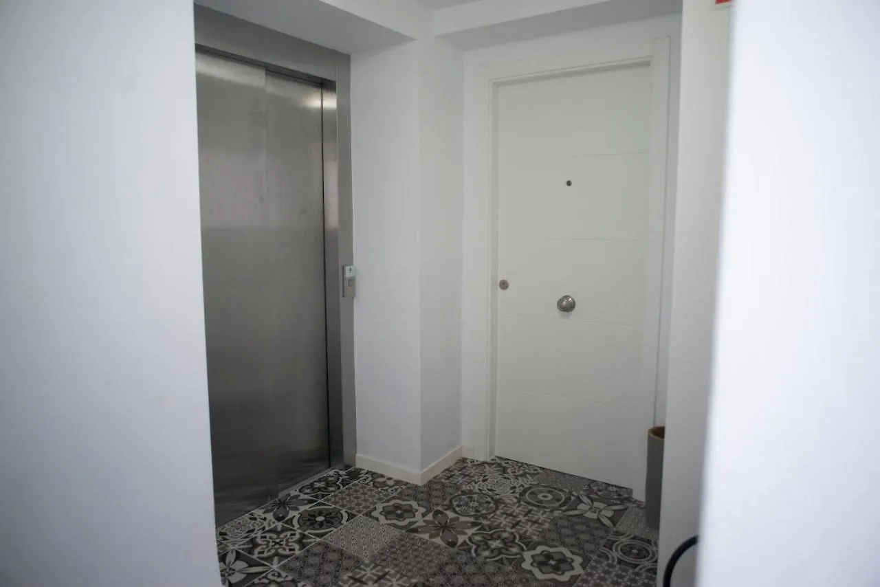 Apartamento El Tanguillo Little Apartments